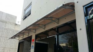 Read more about the article Front-Door-Awning_PC1000 X 9M